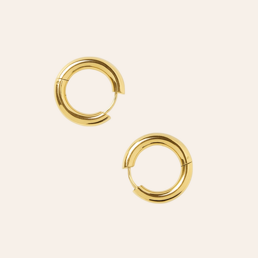 Lucy Hoops